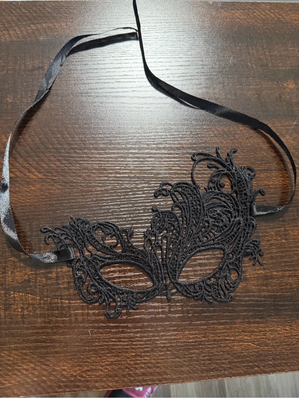 Black Lace Masquerade Eye Mask - Elegant Women's Accessory